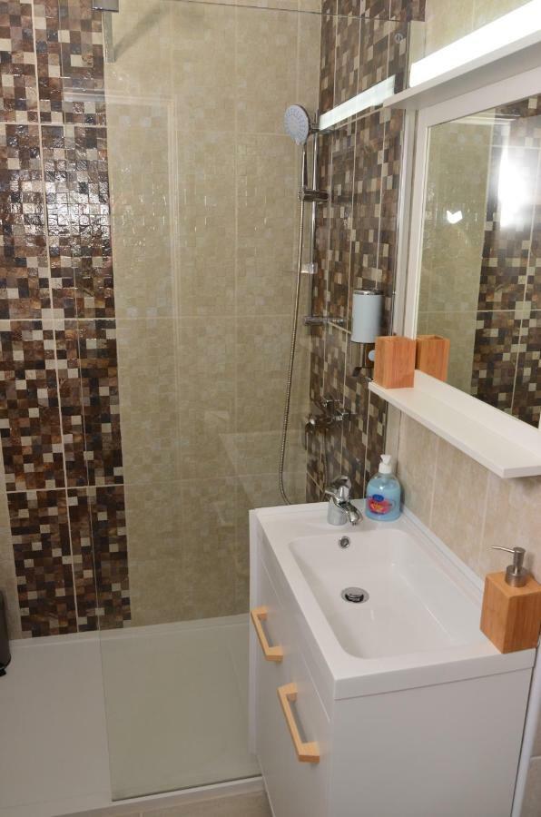 Galaţi Aparthotel Danube מראה חיצוני תמונה